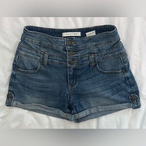⭐️ Eunina Ruby High Rise Stacked Waist Denim Shorts Size Small